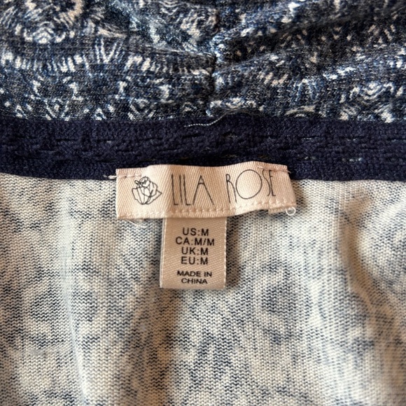 LILA ROSE dressy/ casual light cardigan boho pattern navy and white - Picture 4 of 4